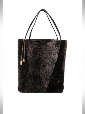 Chloé Spin Large Shearling & Leather Tote
New Purchase, Very Gently Used.